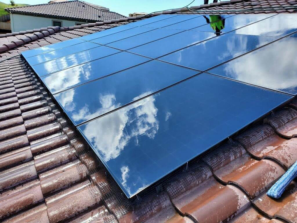 more-efficient-clean-solar-panel