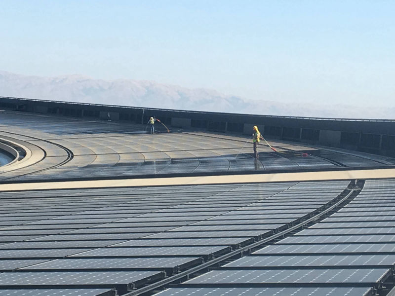 50,000-solar-panels-apple-spaceship