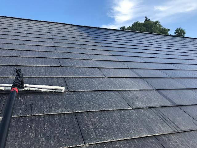 tesla-roof-tiles-dirty